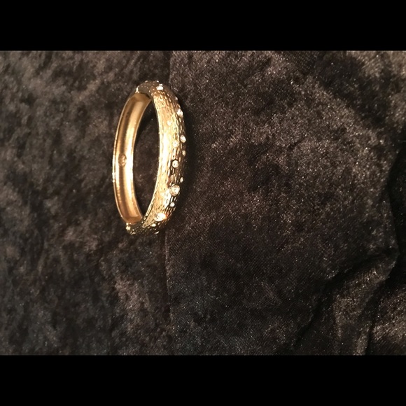 Bracelet, goldtone with rhinestones - Picture 1 of 2